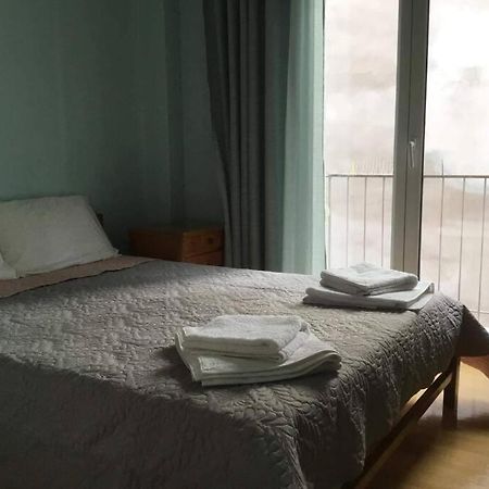 Cozy Apartment In The Heart Of Atene Esterno foto